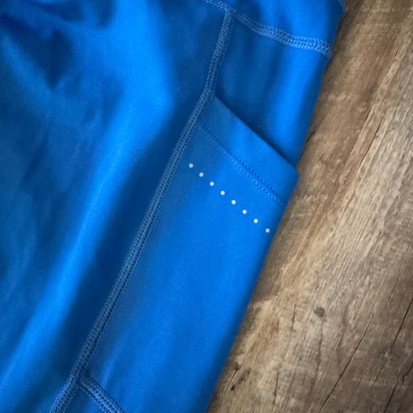 Zyia Active High Rise Crop Leggings Size 6-8 - Picture 5 of 5